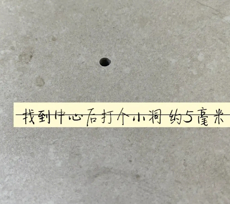 织金瓷砖空鼓维修公司专业解答在瓷砖铺贴过程中，如果砂料搅拌不均匀，将会带来以下问题